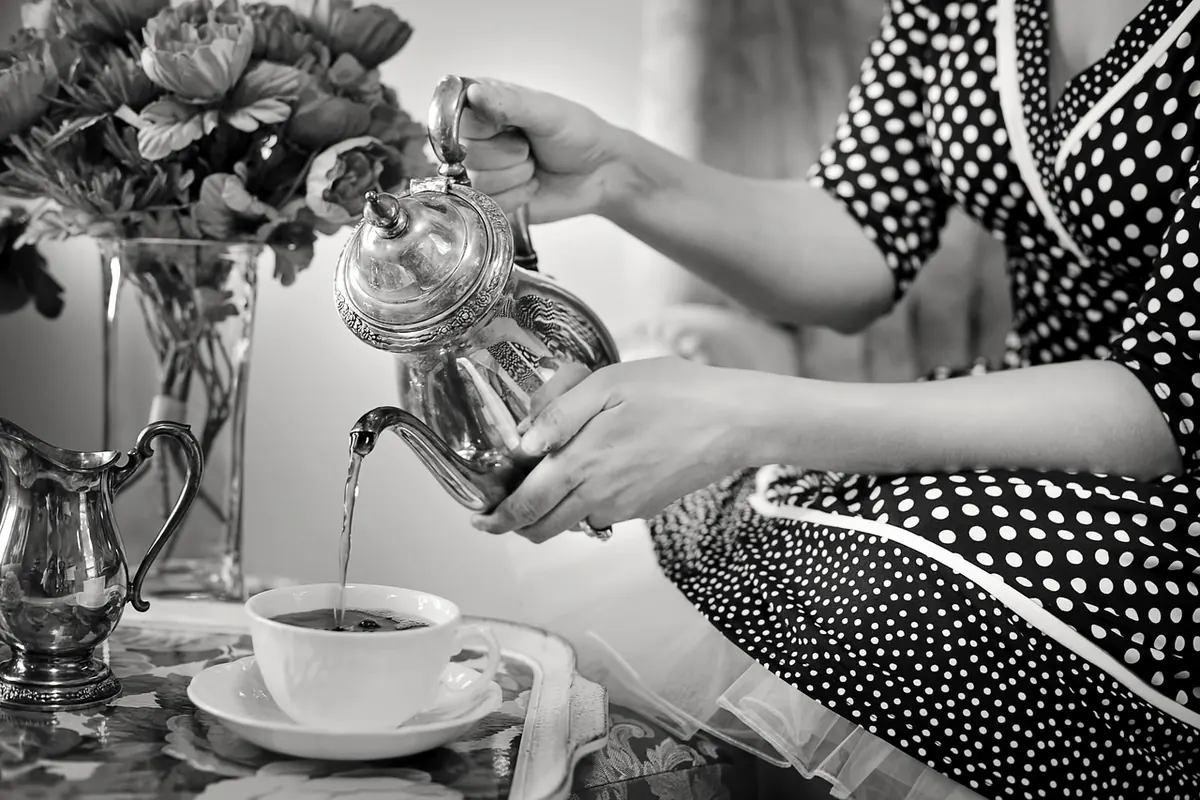 The Complete Tea Accessories Checklist for New Tea Drinkers